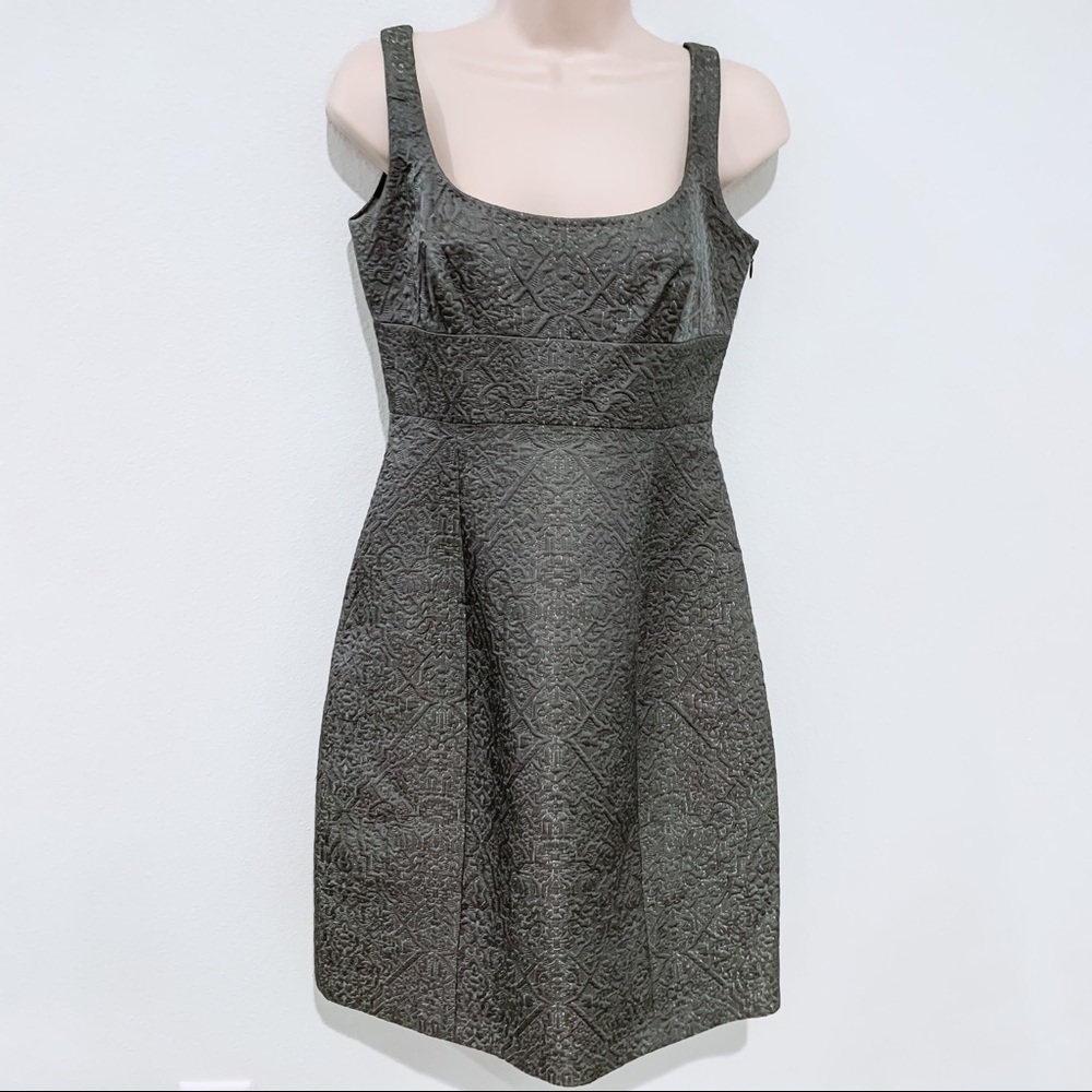 Grey dress with a beautiful brocade pattern